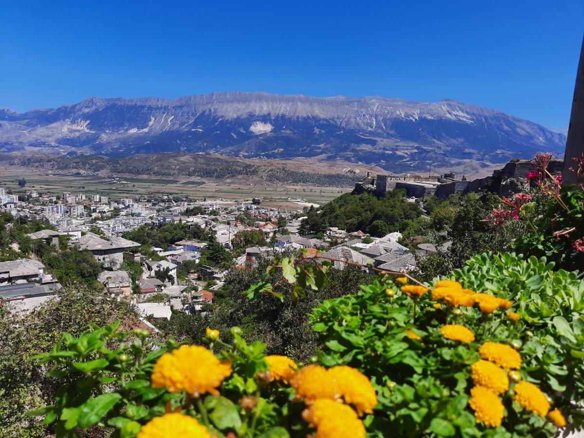 Stone Rooms 1850 Gjirokastër 外观 照片