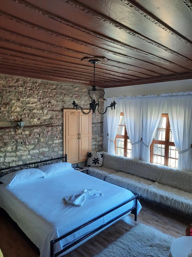Stone Rooms 1850 Gjirokastër 外观 照片