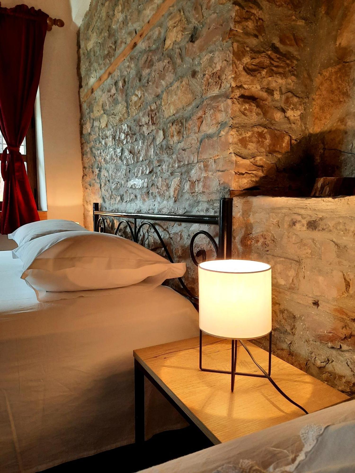 Stone Rooms 1850 Gjirokastër 外观 照片