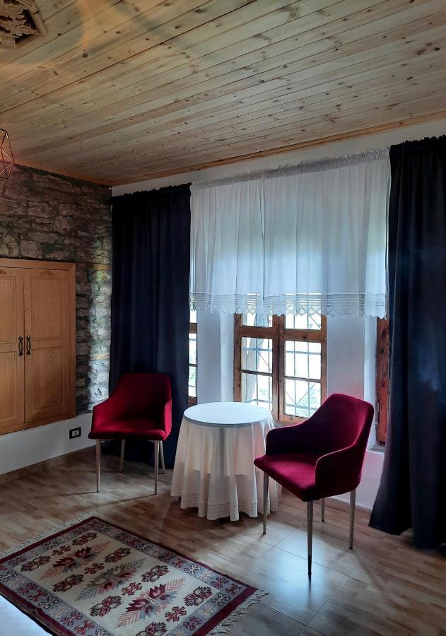 Stone Rooms 1850 Gjirokastër 外观 照片