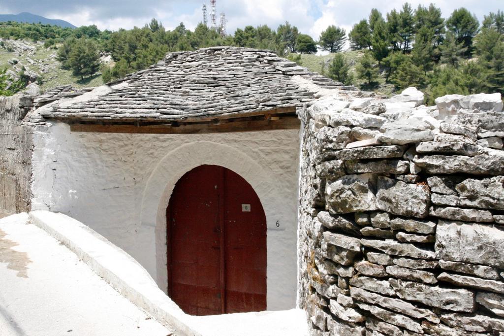 Stone Rooms 1850 Gjirokastër 外观 照片
