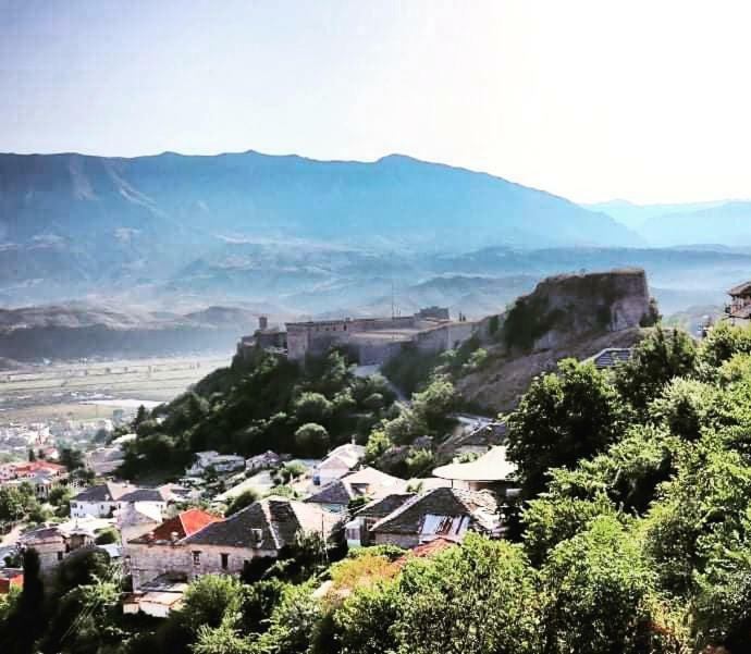 Stone Rooms 1850 Gjirokastër 外观 照片